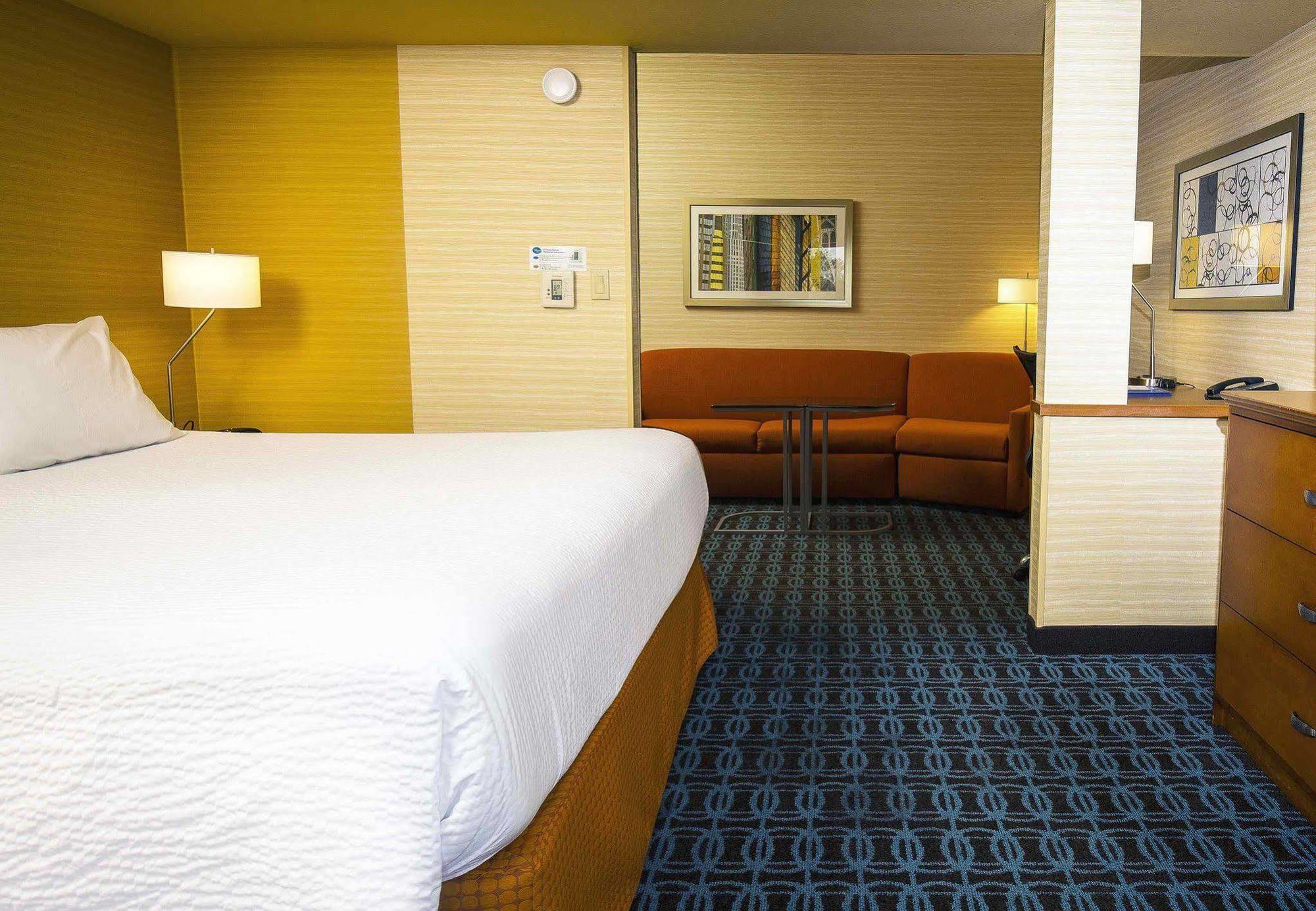 Fairfield Inn And Suites By Marriott San Jose Airport São José Exterior foto